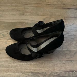 Euro Soft by Sofft Black Heels 91/2 M